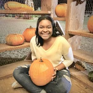 Meet your Posher, Rayven